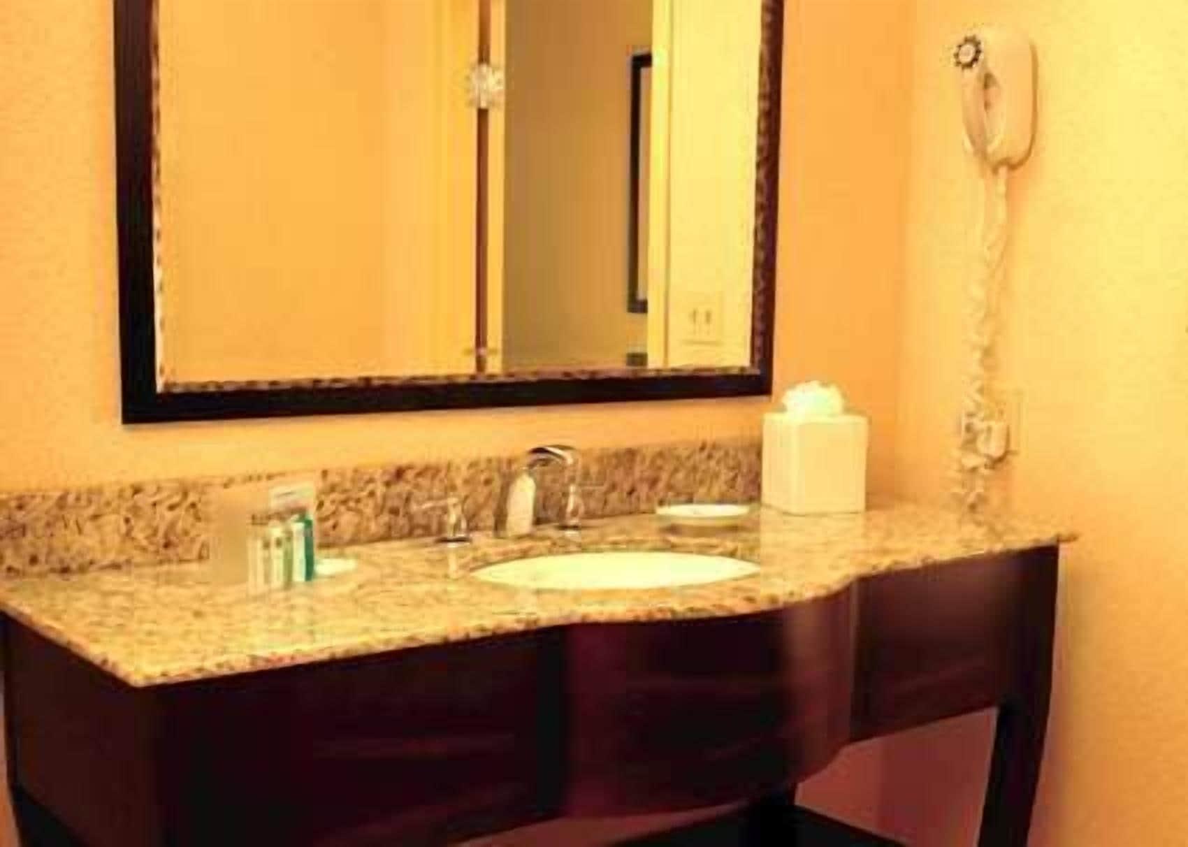 Hampton Inn & Suites Fresno - Northwest Herndon Εξωτερικό φωτογραφία