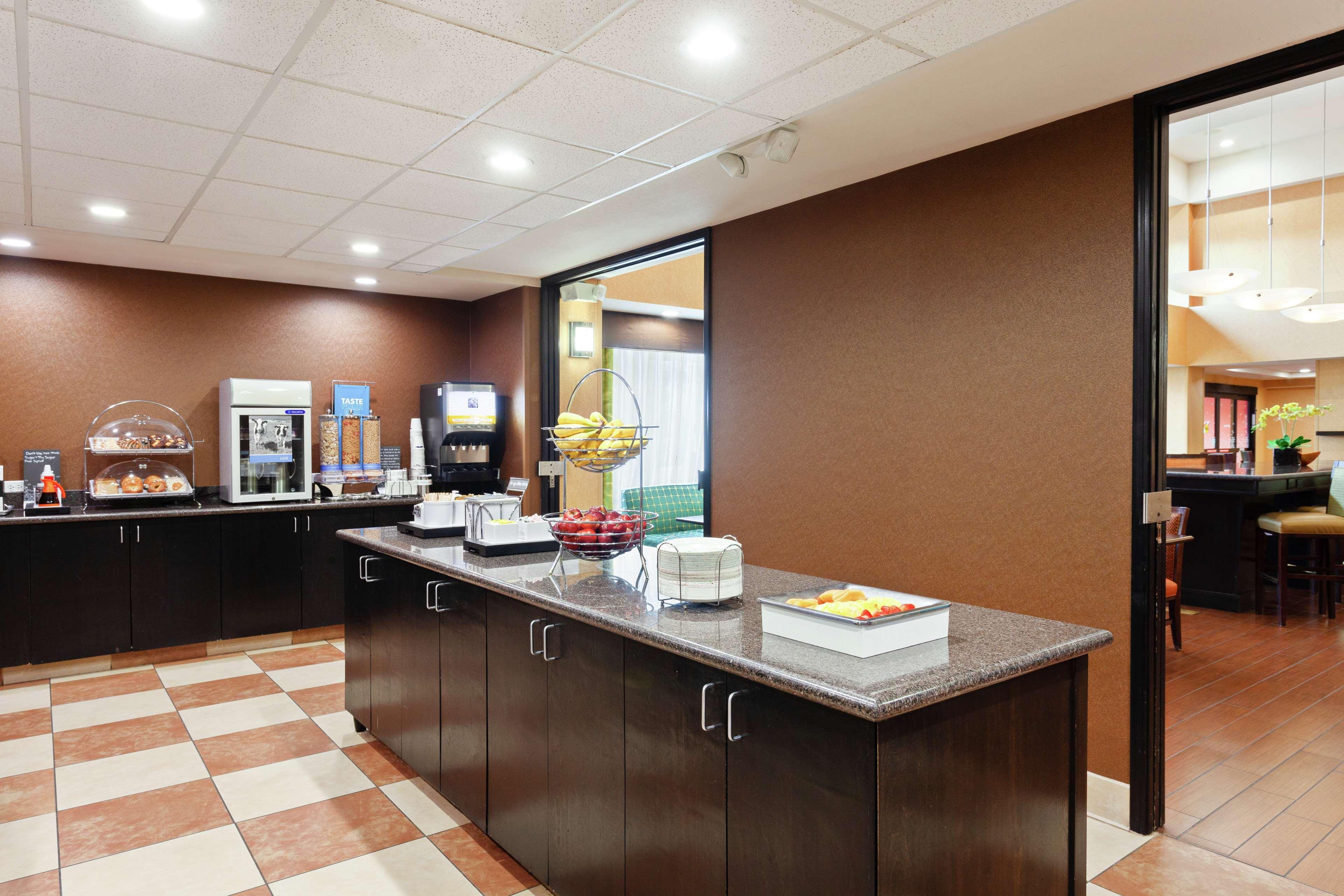 Hampton Inn & Suites Fresno - Northwest Herndon Εξωτερικό φωτογραφία